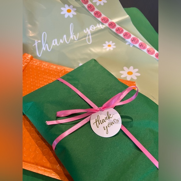 Bright Autumn Poshkit! Gift Wrap & Mailing Starter Kit (15) - Picture 12 of 14